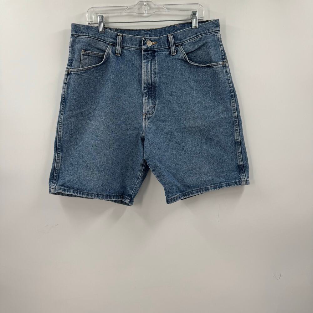 Wrangler size 36 dad jeans shorts